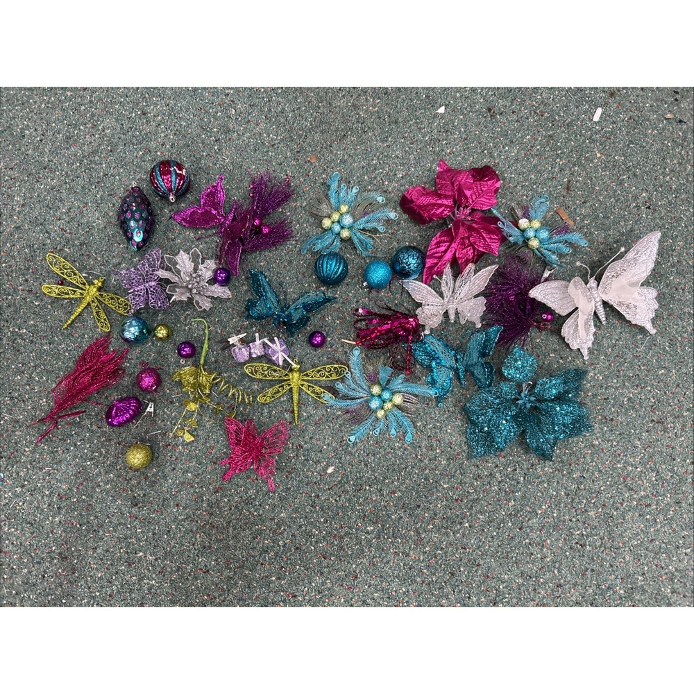 Christmas Ornaments Lot As Shown. Many Have Spring Clips Lot of 30+ Some Vintage